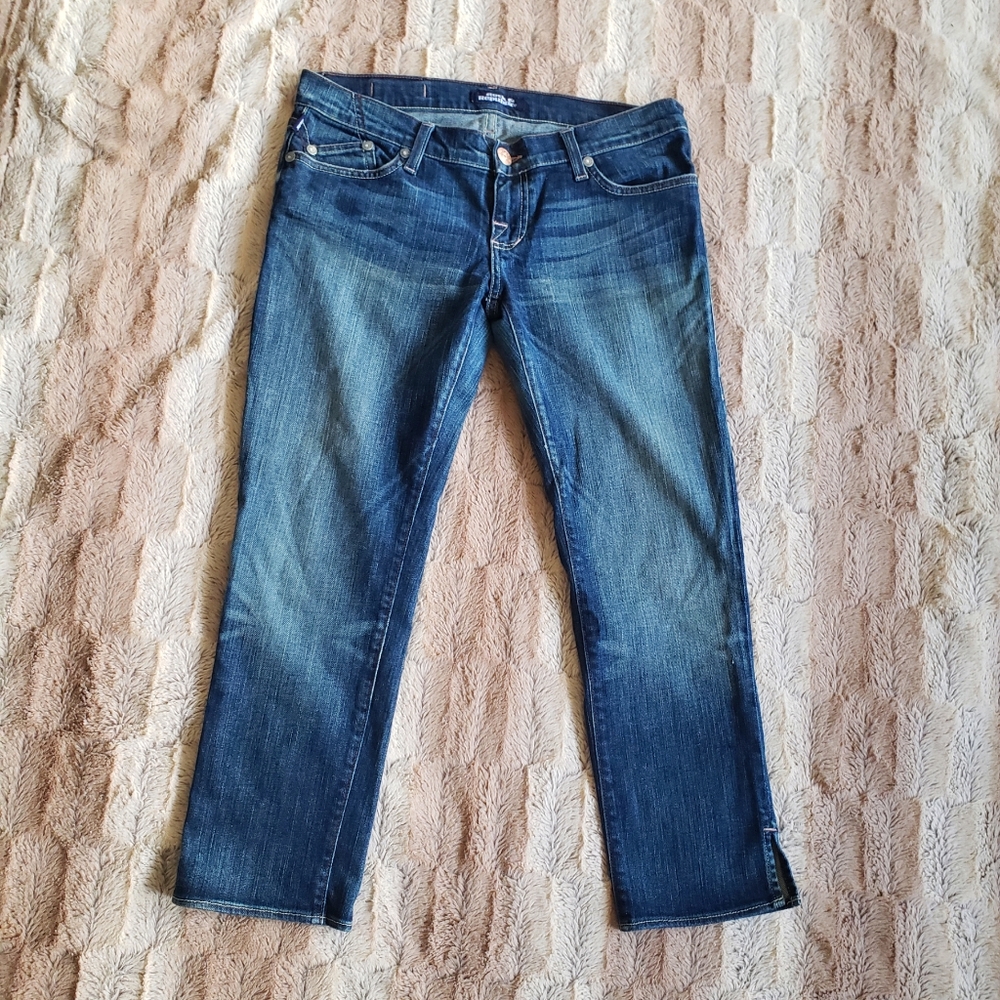 ROCK AND REPUBLIC KNEE LENGTH JEANS..SIZE‎ 5